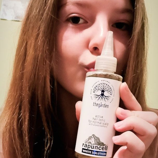 Rapuncell White Solution - tonikum k růstu vlasů a zastavení nadměrného padání pro normální typ pokožky.